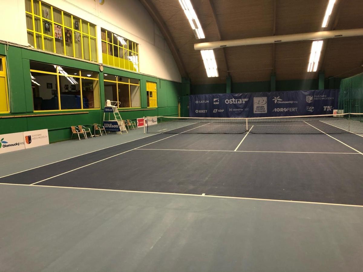 Hotel Tennis Club Prostějov Exterior foto